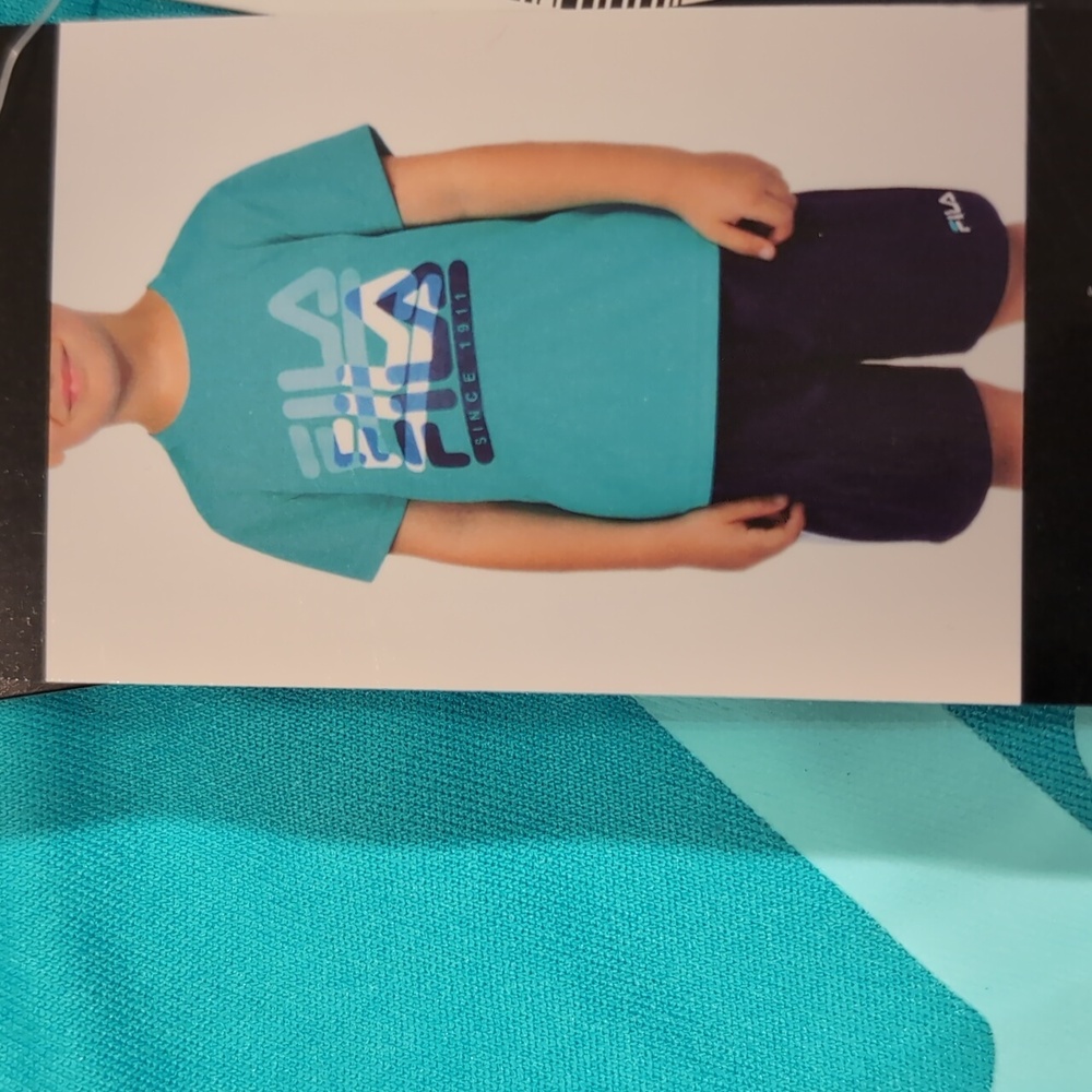 Boys 8 : Fila T-shirt  and short combo